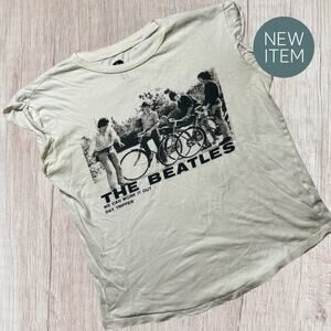 The Beatles 2010 Graphic Tee M White Day Tripper We Can Work It Out Band Shirt